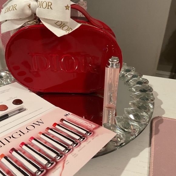 Dior Red Patent Cosmetic Case with White Logo Bow & Full Size Addict Lip Balm - Picture 4 of 4